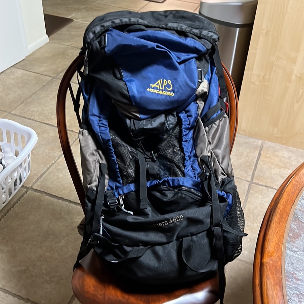 Camping Pack 74L